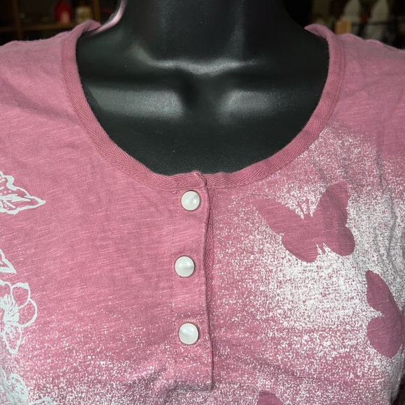 Woolrich Scoop Neck Pearl Snap Shirt - Picture 2 of 9